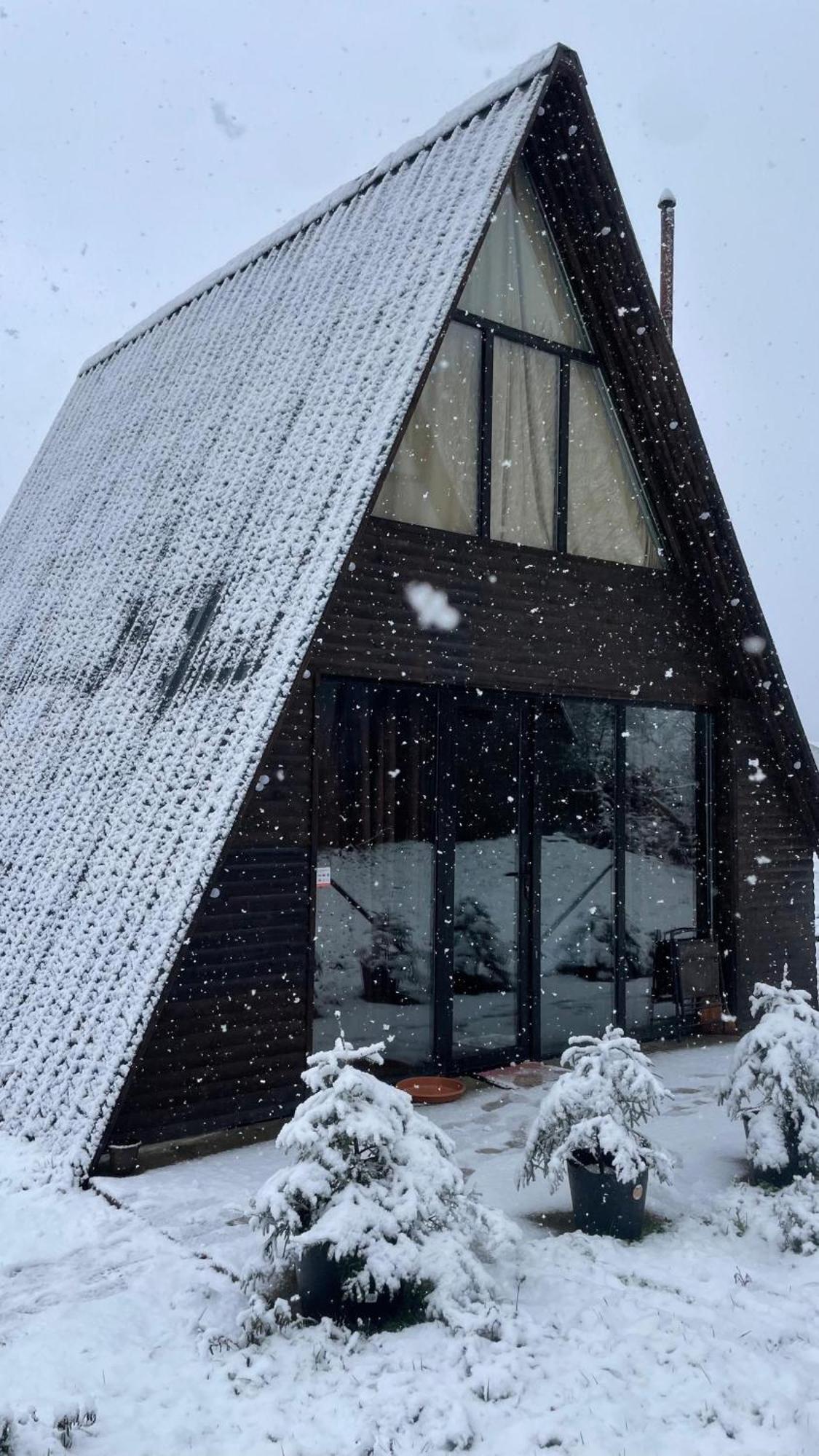 Landhaus بورجومي المظهر الخارجي الصورة